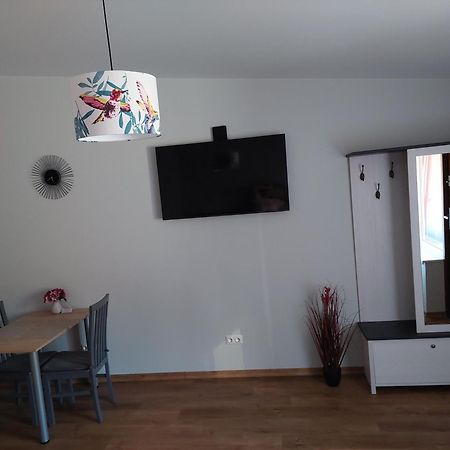 Lapiu Ola Apartamento Utena Exterior foto
