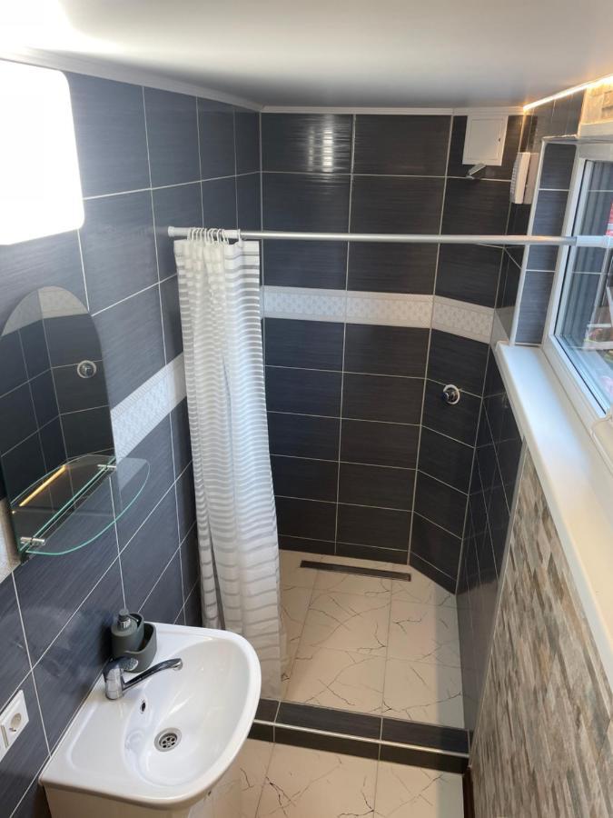 Lapiu Ola Apartamento Utena Exterior foto